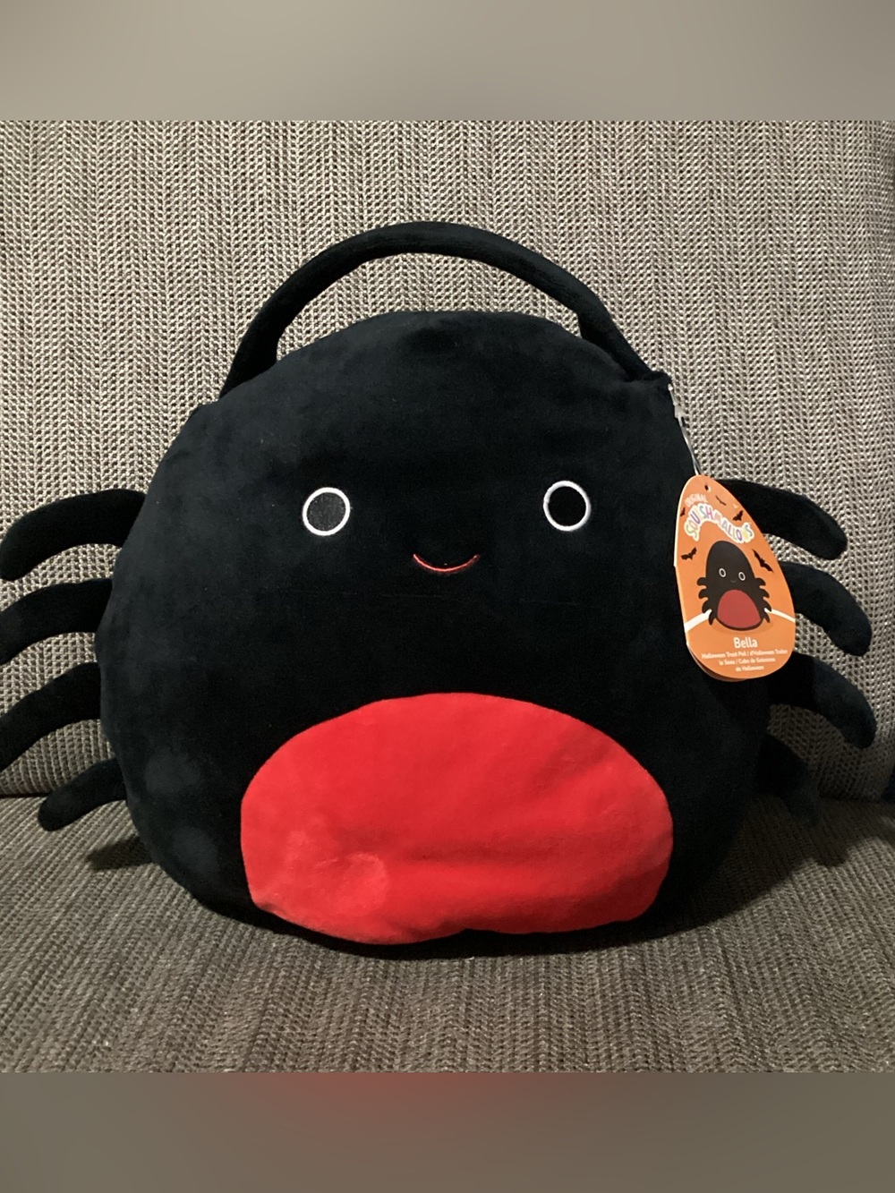 Squishmallows Bella The Spider Plush Halloween Trick or Treat Pail Bucket 10”